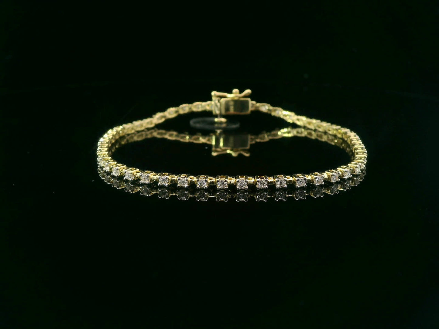 Elegant Diamond Tennis Bracelet