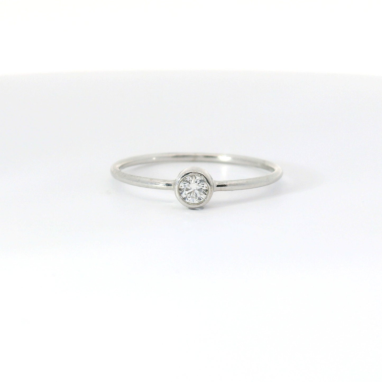 0.10ct Lab-Grown Round-Cut Diamond Ring in 14K Gold