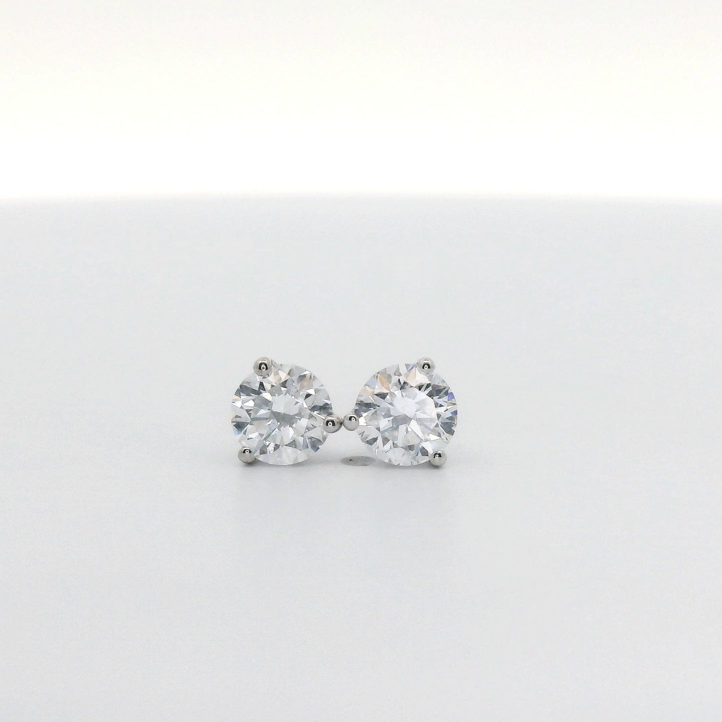 0.75 Carat 14K Gold Round Brilliant Lab Diamond Studs Earrings