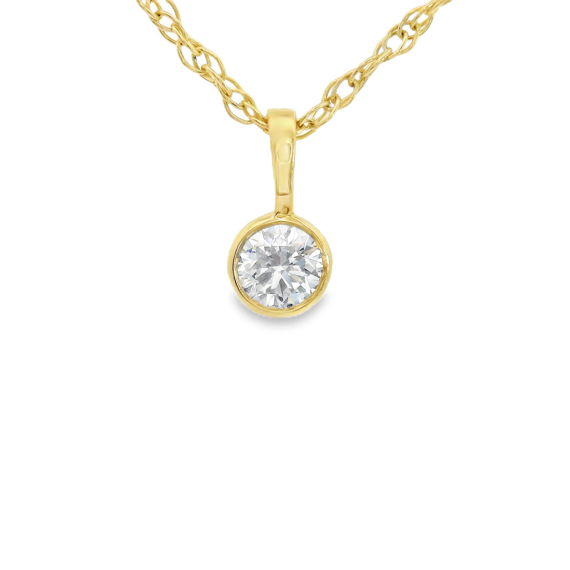 0.10 Carat Dazzling Round-cut Diamond Pendant