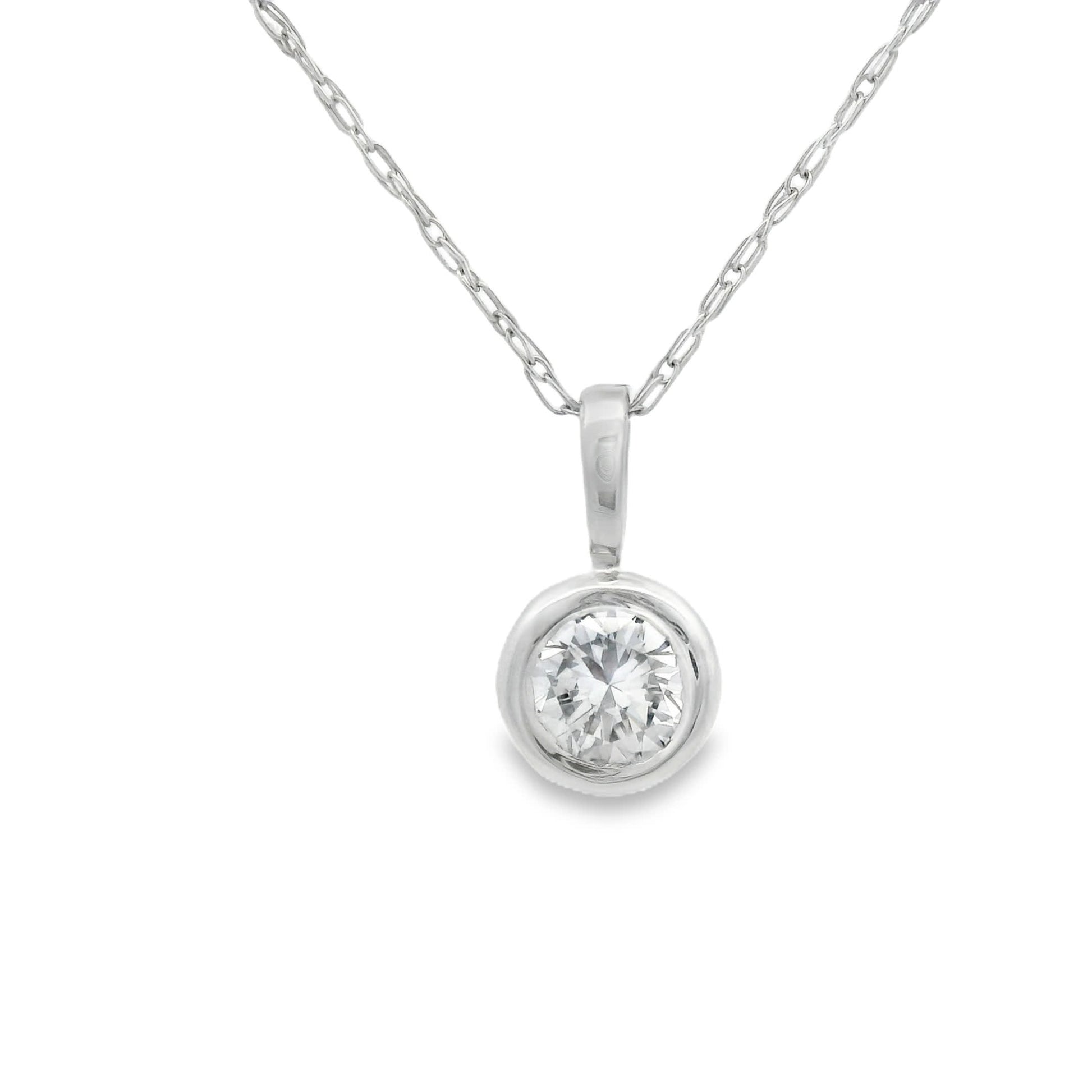 1/4Ct 14K Elegant Gold Pendant