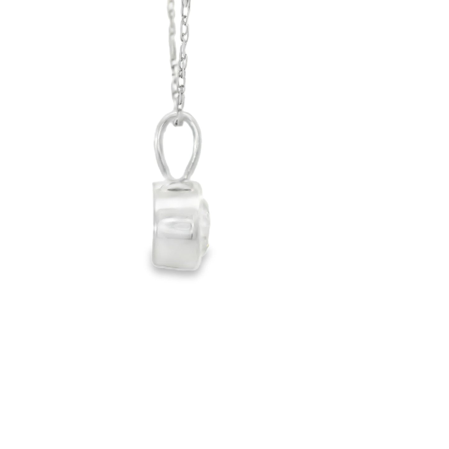 0.50 Carats Round Cut Diamond Pendant Available White Or Yellow Gold 14K