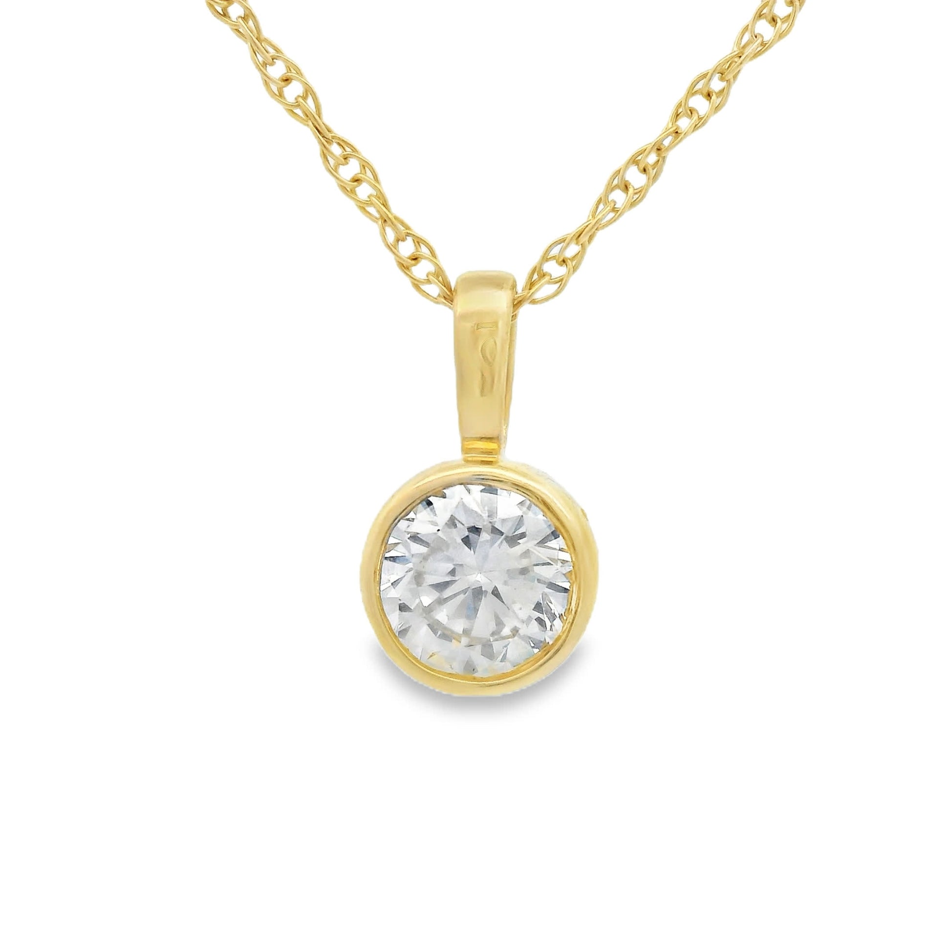 0.50 Carats Round Cut Diamond Pendant Available White Or Yellow Gold 14K