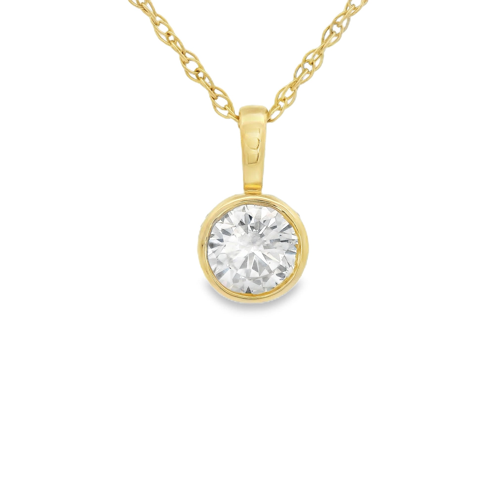 0.50 Carats Round Cut Diamond Pendant Available White Or Yellow Gold 14K