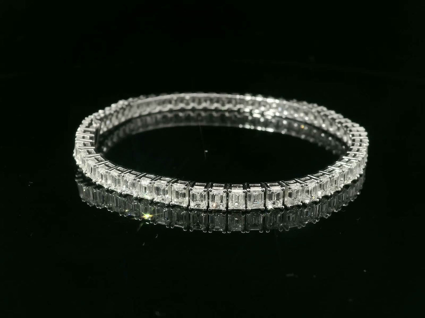 11.00 Carat Emerald Cut Diamond Tennis Bracelet