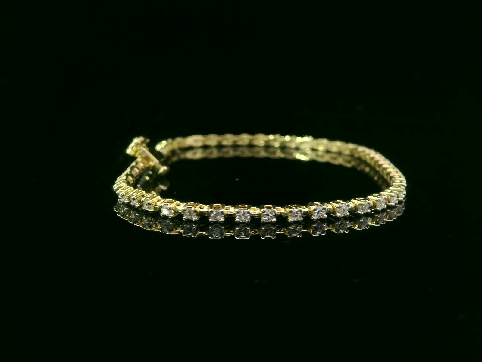 Elegant Diamond Tennis Bracelet