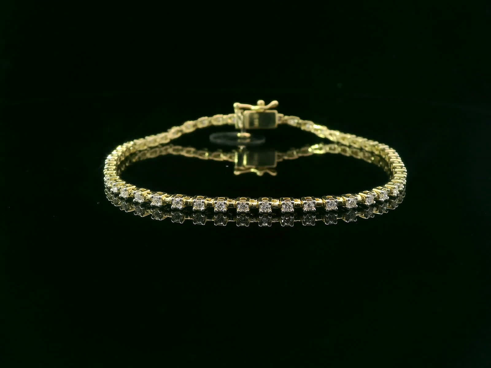 Elegant Diamond Tennis Bracelet