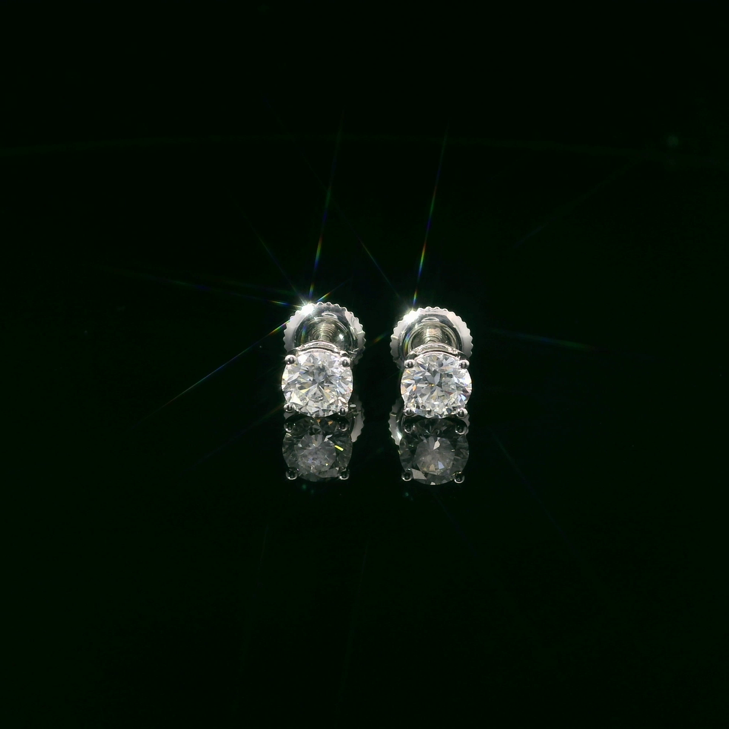 1.00ct Lab-Grown Round-Cut Diamond Stud Earrings in 14K Gold
