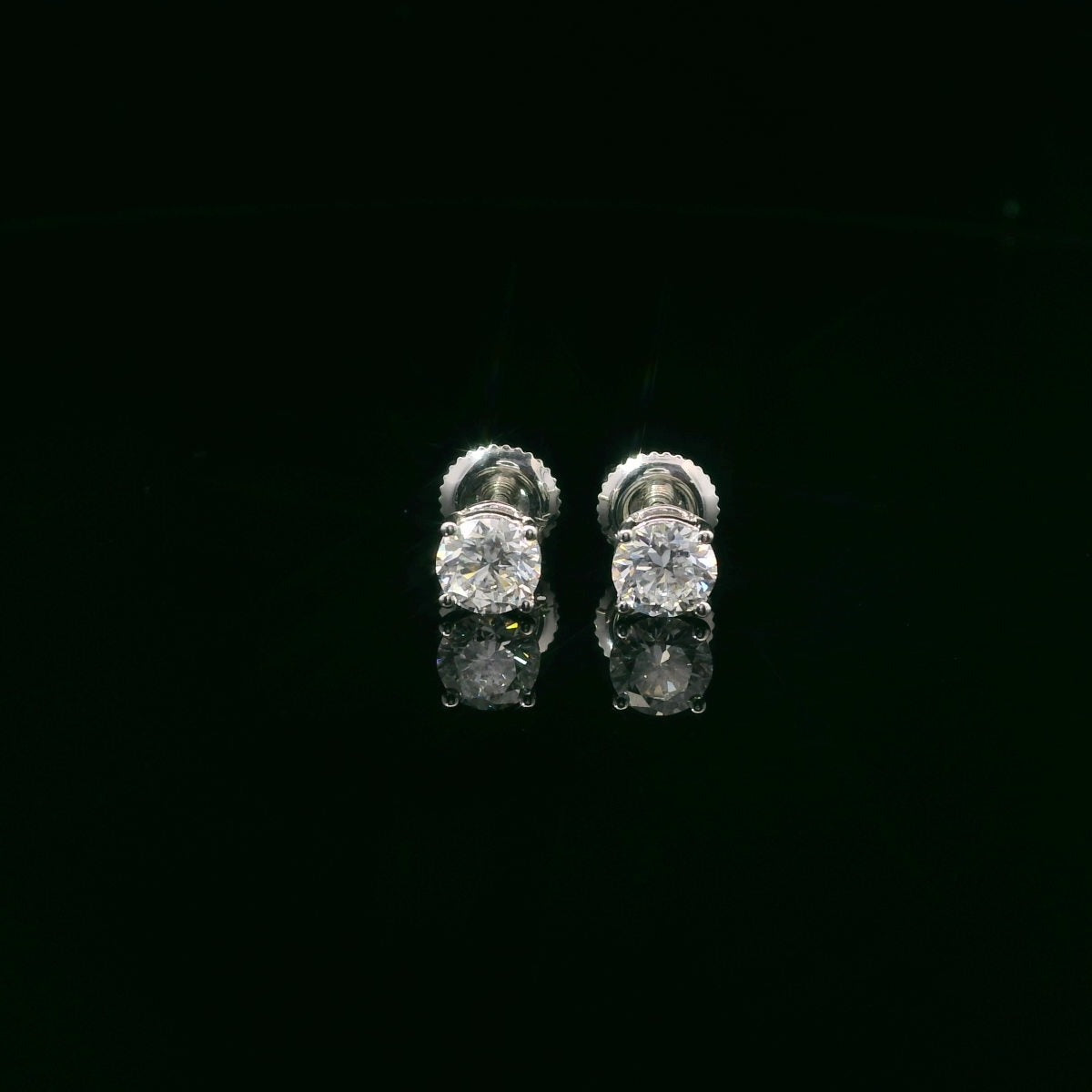 1.00ct Lab-Grown Round-Cut Diamond Stud Earrings in 14K Gold