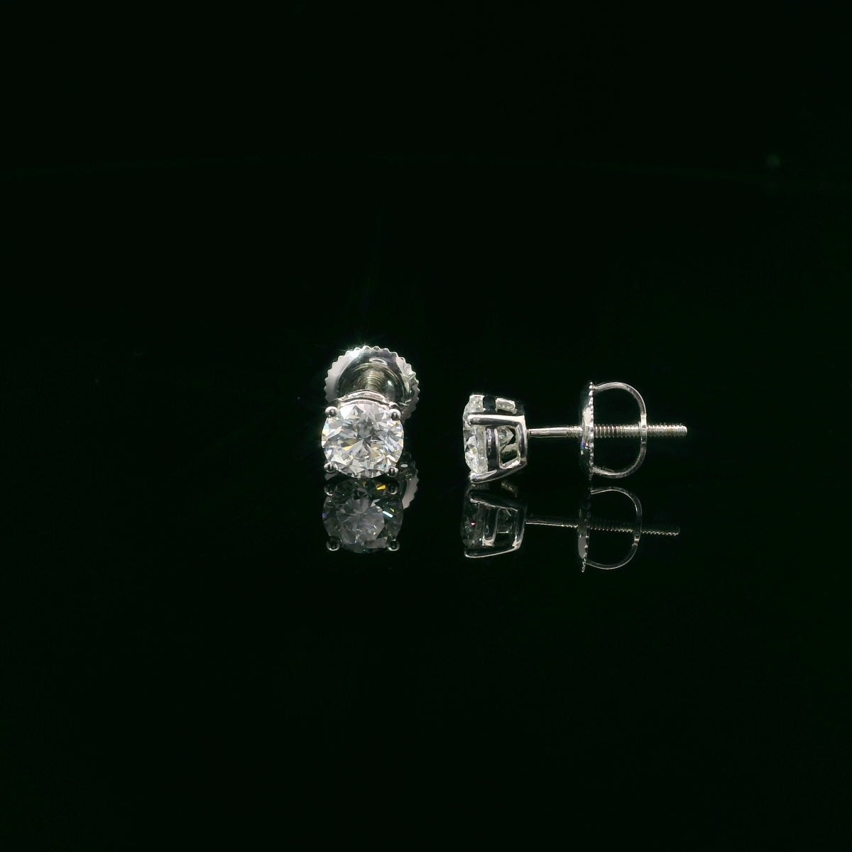 1.00ct Lab-Grown Round-Cut Diamond Stud Earrings in 14K Gold