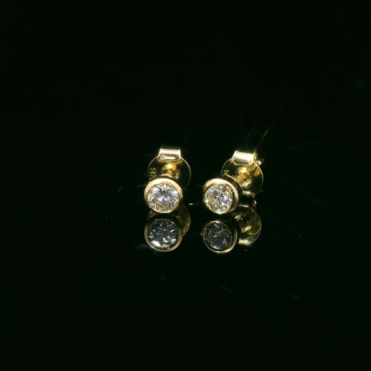 Bezel-Set 0.33ct Lab-Grown Round-Cut Diamond Stud Earrings in 14K Gold