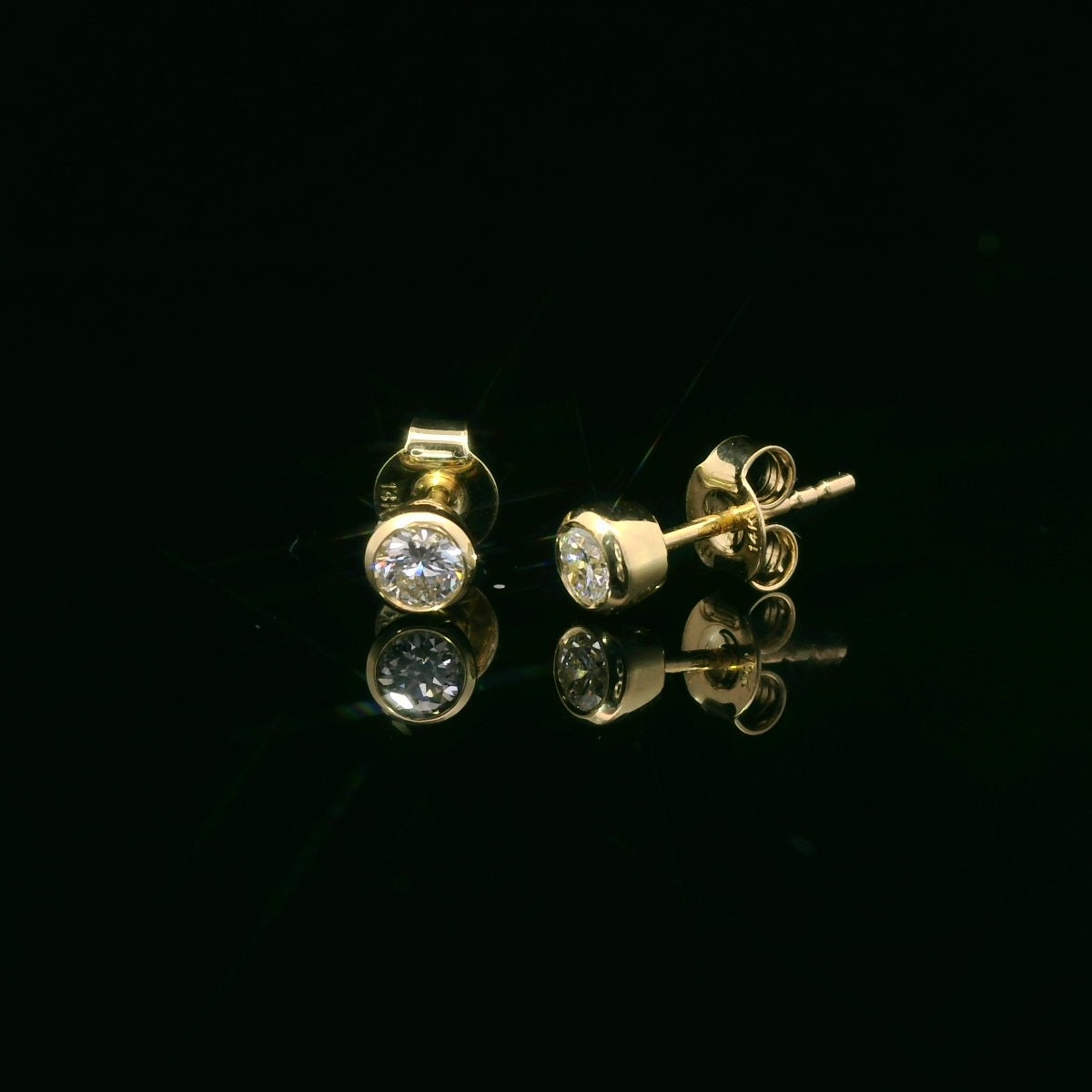 Bezel-Set 0.33ct Lab-Grown Round-Cut Diamond Stud Earrings in 14K Gold