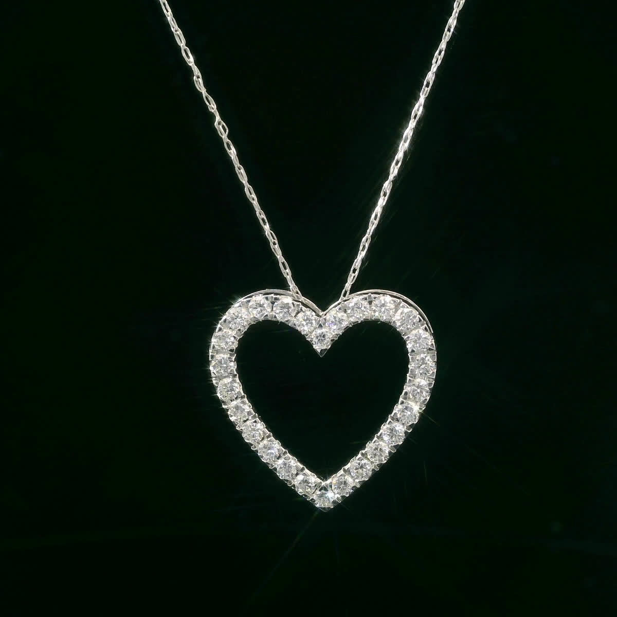 1/2 Carat 14K Gold Classic Heart Diamond Pendant Necklace