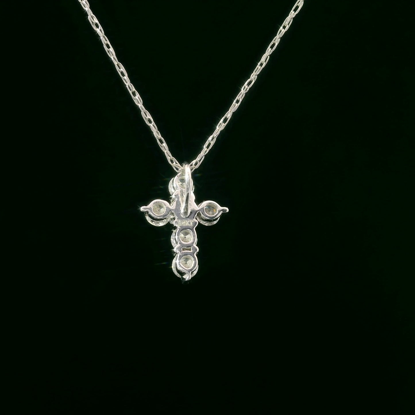 Stunning Cross Pendant 14K Gold Diamond , 0.25 Carat