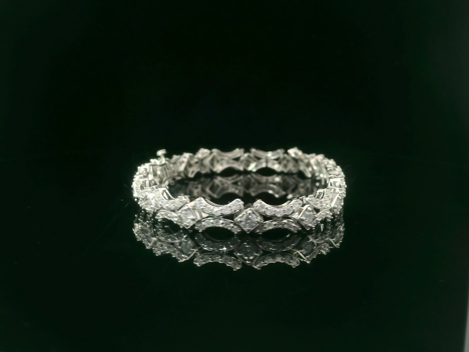 5Carat 10K diamond barcelet