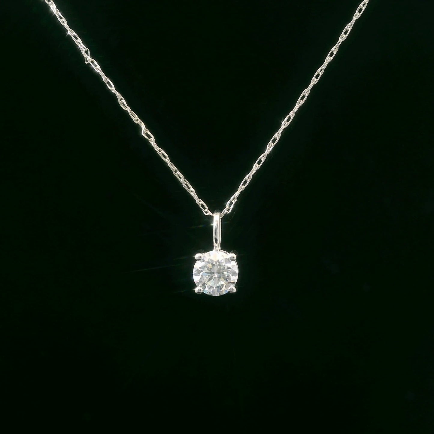 Lab Grown 14k Gold Round-Cut Diamond Pendant 0.33 Carat