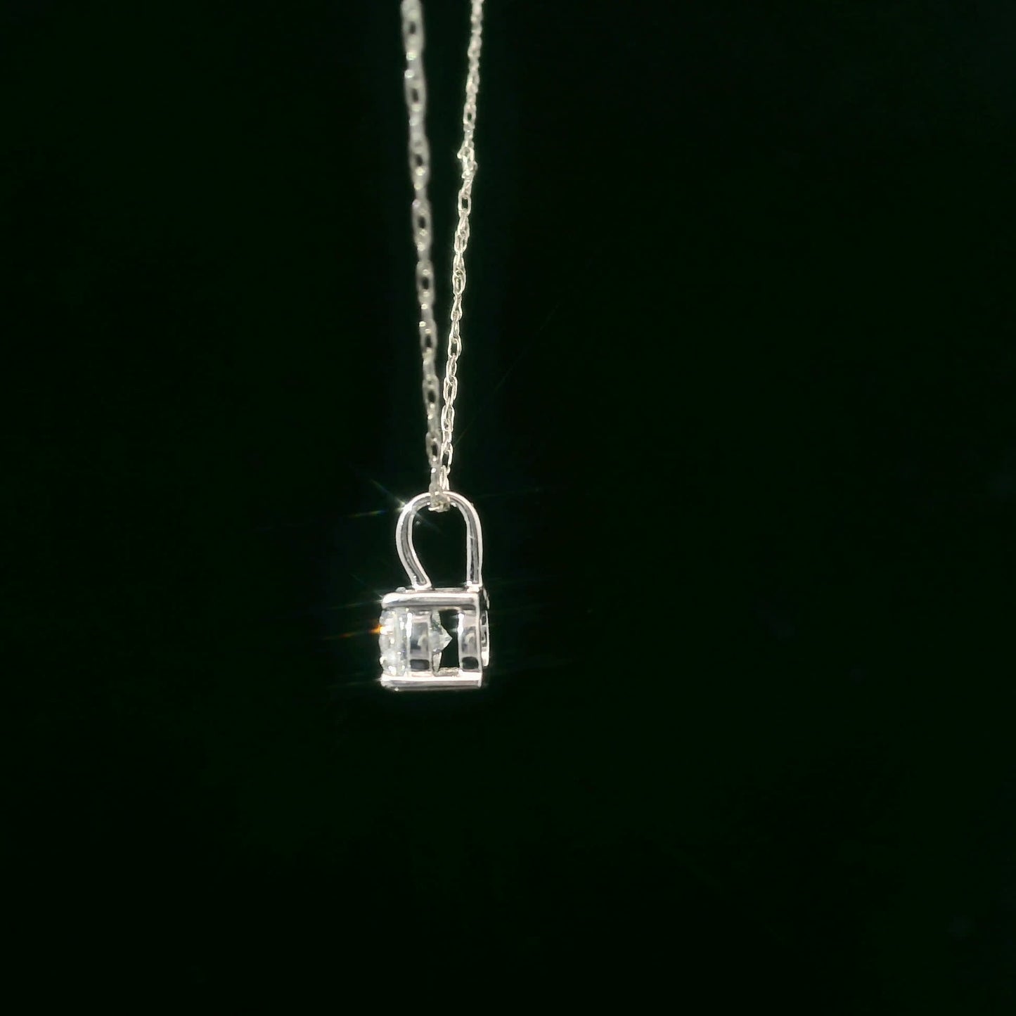 Lab Grown 14k Gold Round-Cut Diamond Pendant 0.33 Carat