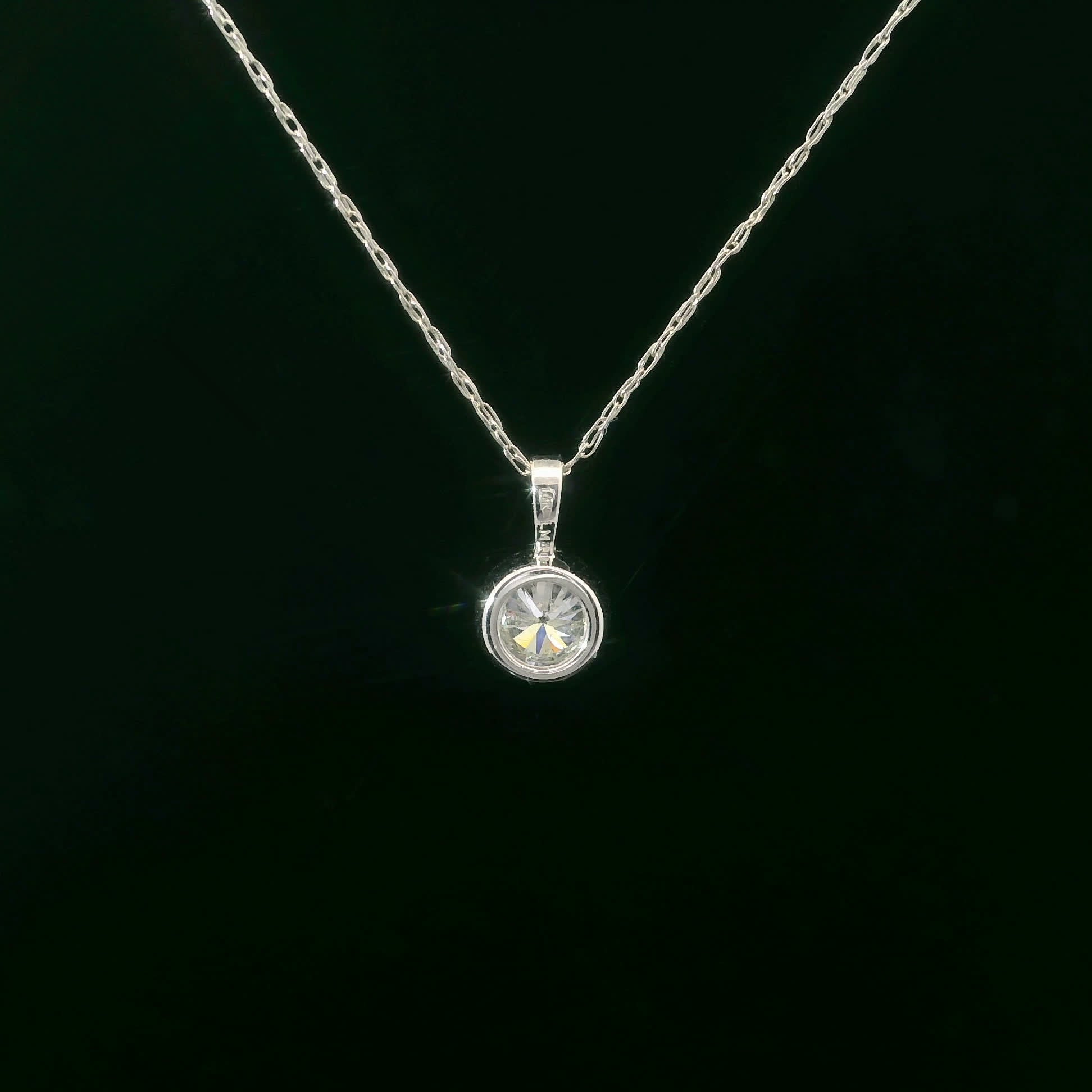 1/4Ct 14K Elegant Gold Pendant