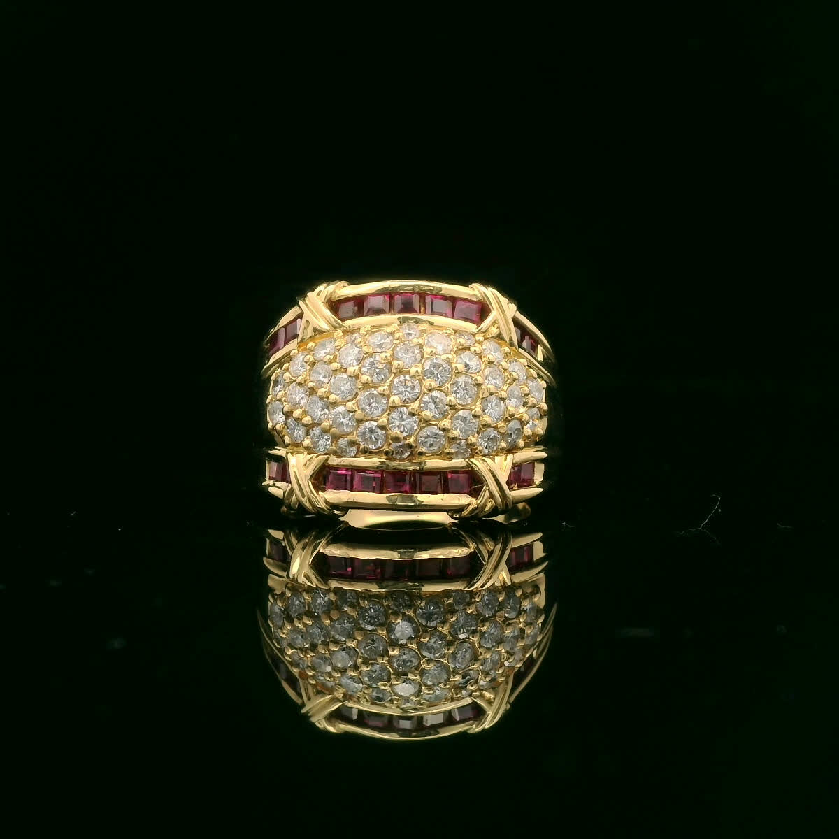 Elegant Gold and Diamond Ring