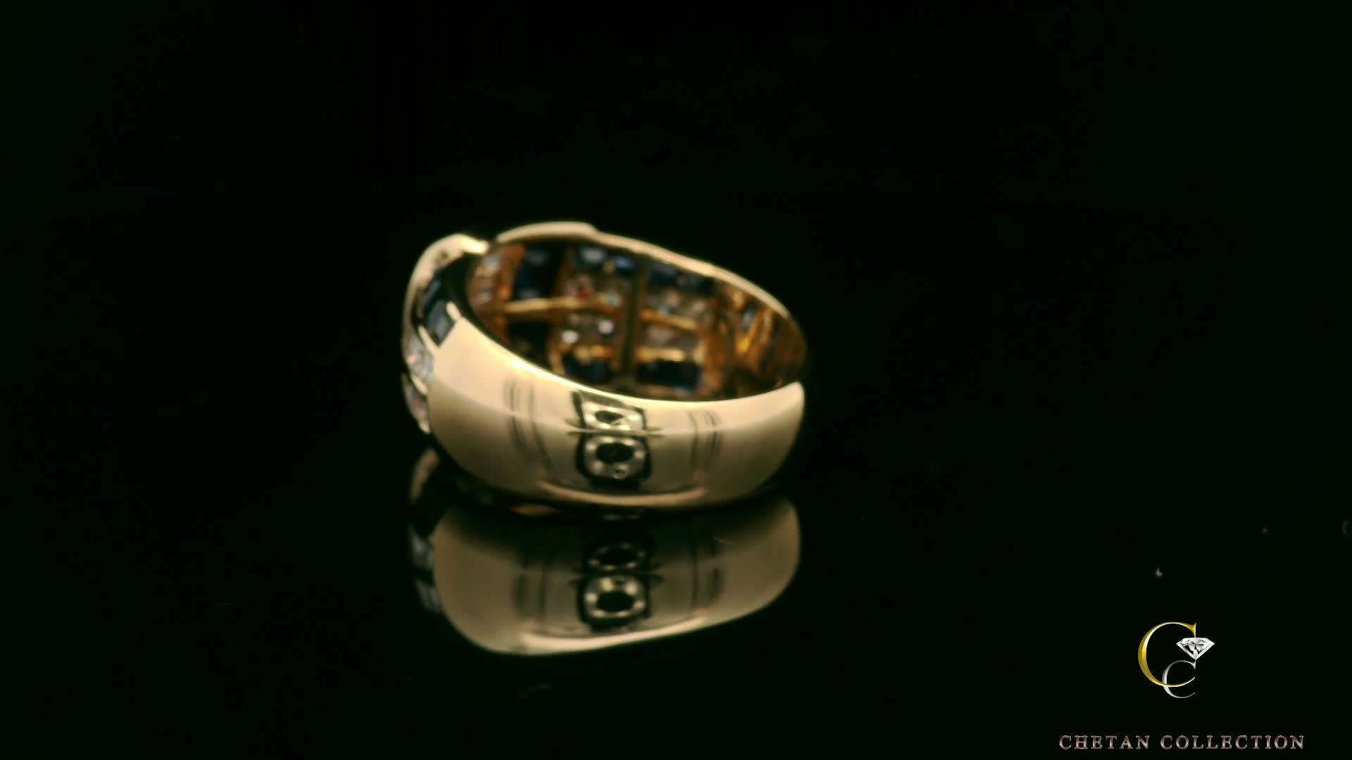 Elegant Gold and Blue Ring