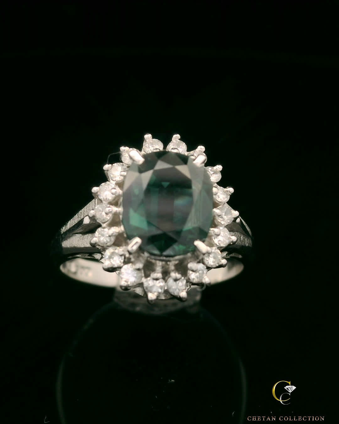 Elegant Emerald and Diamond Ring