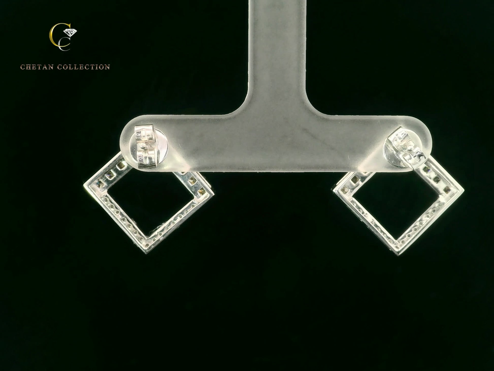 779 Earring 10KW 3.8 gm 0.95 ctw  Tag$1612