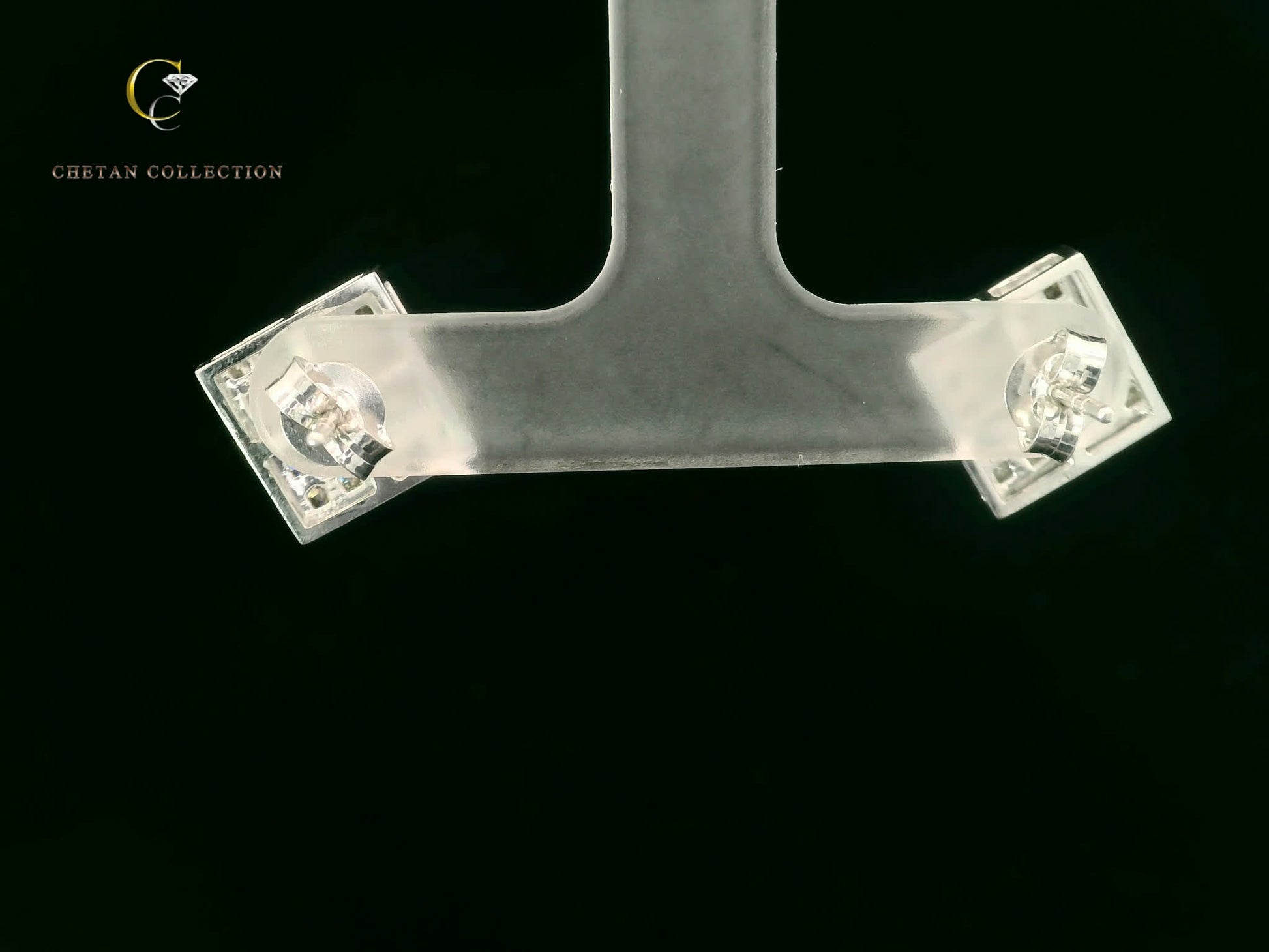 787 Earring 10KW 3.3 gm 1.31 ctw  Tag$1469